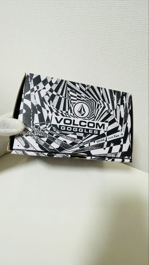 新品未使用【VOLCOM/ 】ボルコム平面 ゴーグル A定価より50%以上オフ