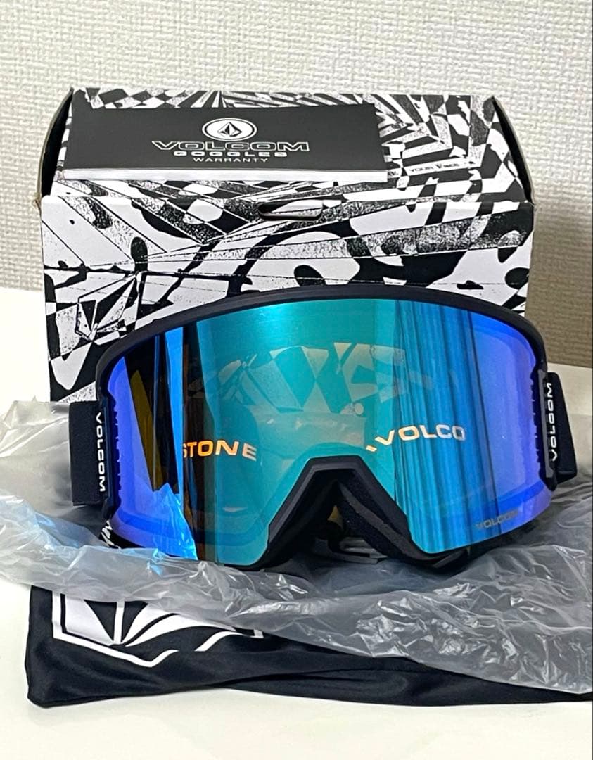 新品未使用【VOLCOM/ 】ボルコム平面 ゴーグル A定価より50%以上オフ