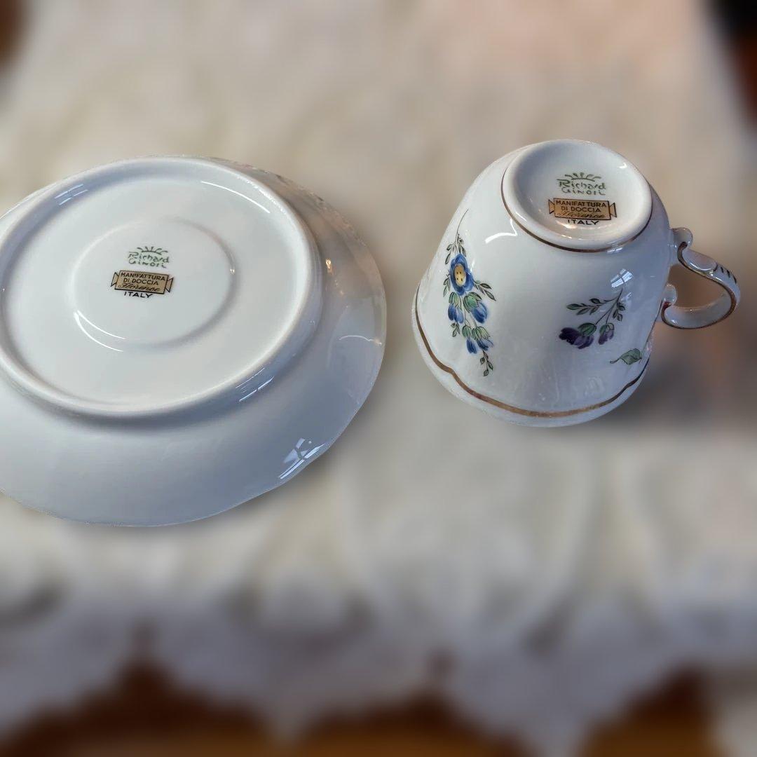 ジノリ フルーツ装飾の陶磁器ティーセット他二点