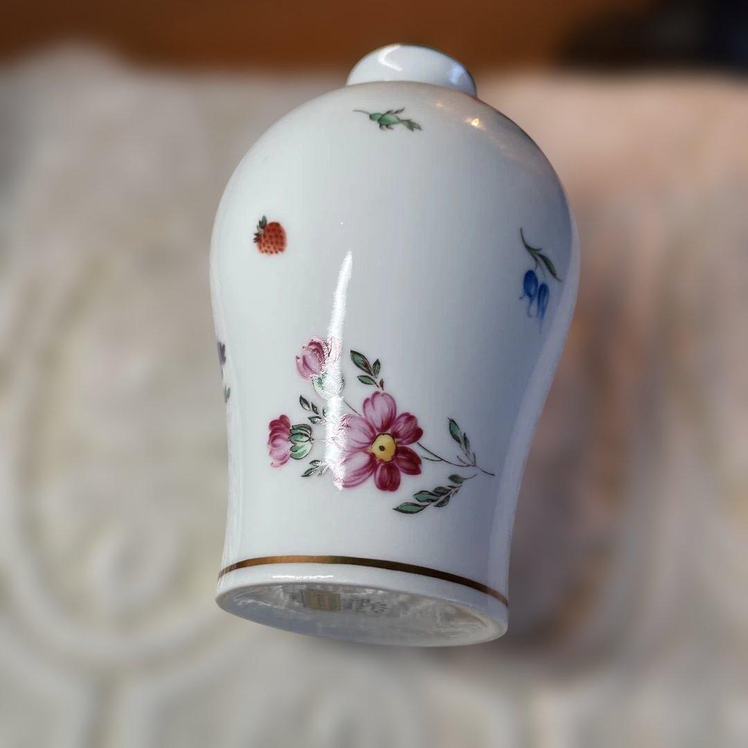 ジノリ フルーツ装飾の陶磁器ティーセット他二点