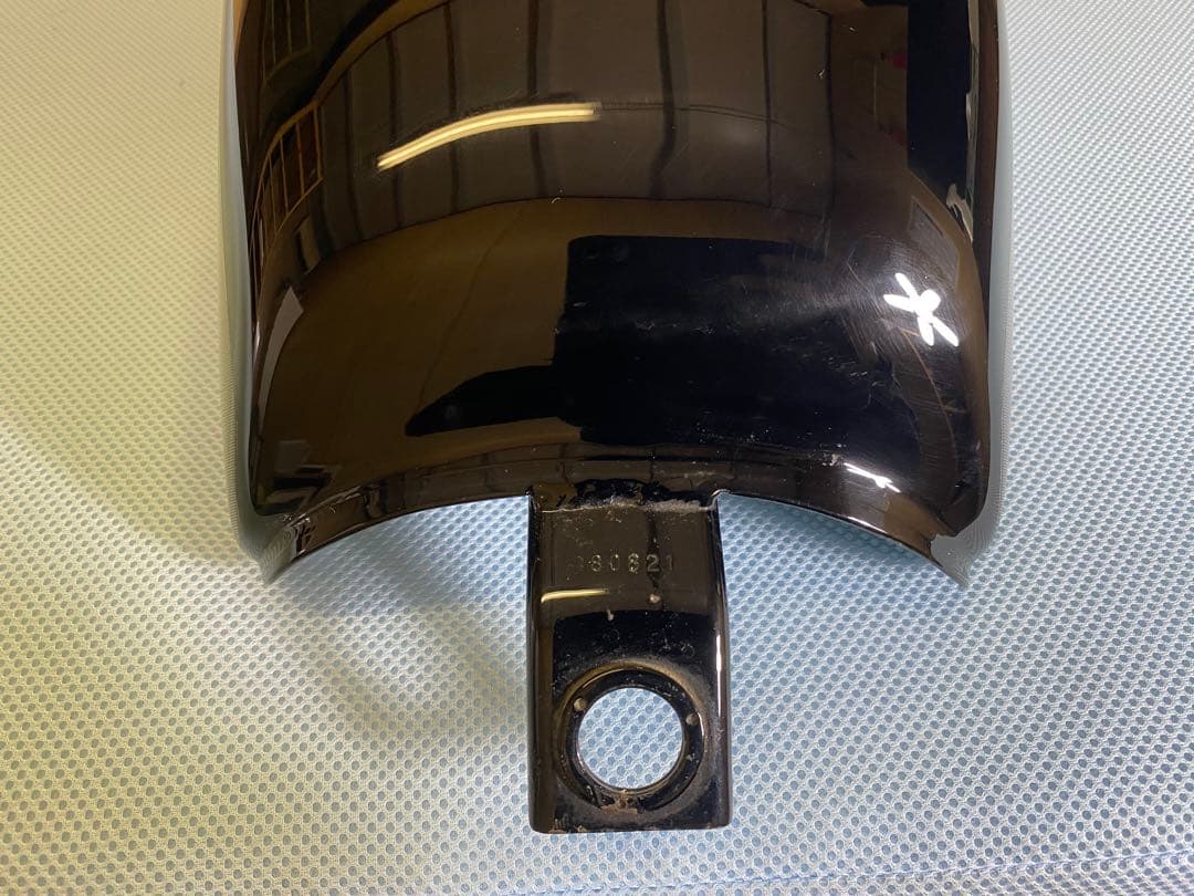 250TR 純正　フューエルタンク　黒　白　インジェクション　FI