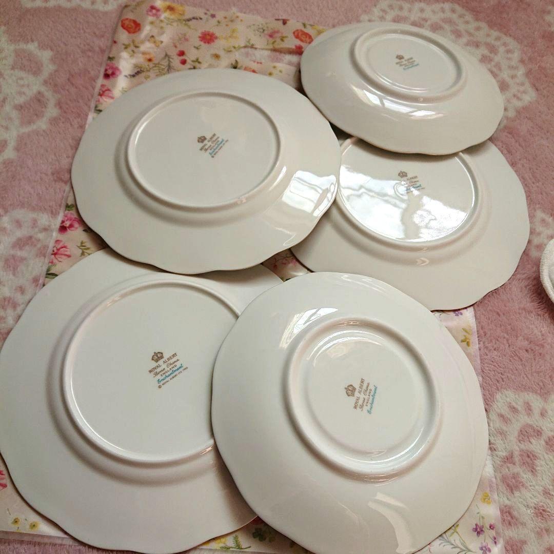 ロイヤルアルバート　エンチャントメント　ダブルハンドルスープカップ2客とプレート