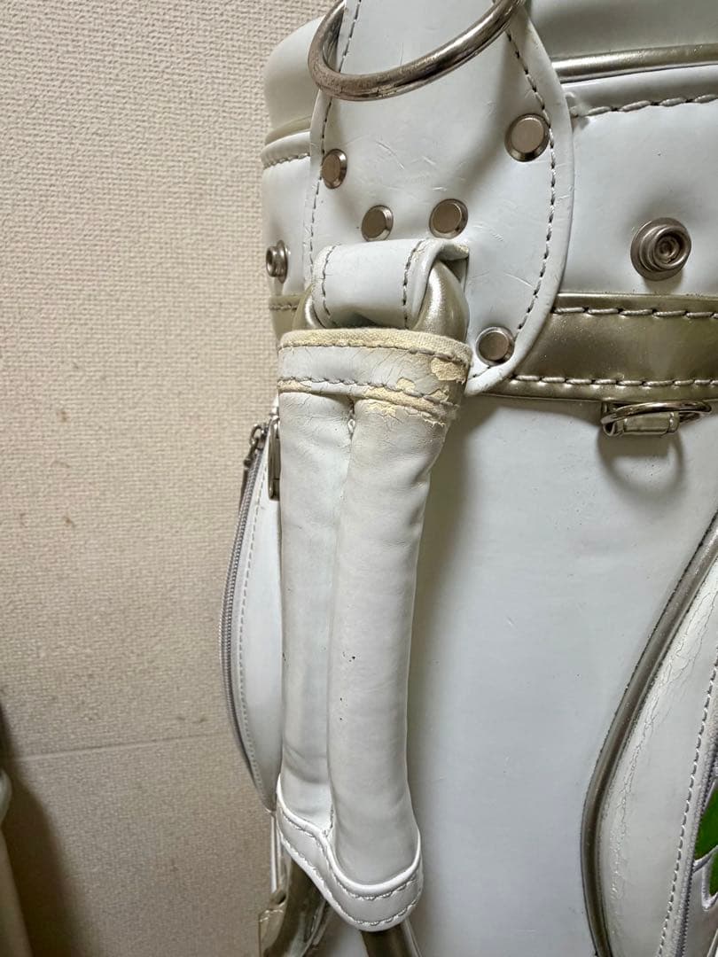 ウィンウィンレディースキャディバック未使用フード付き