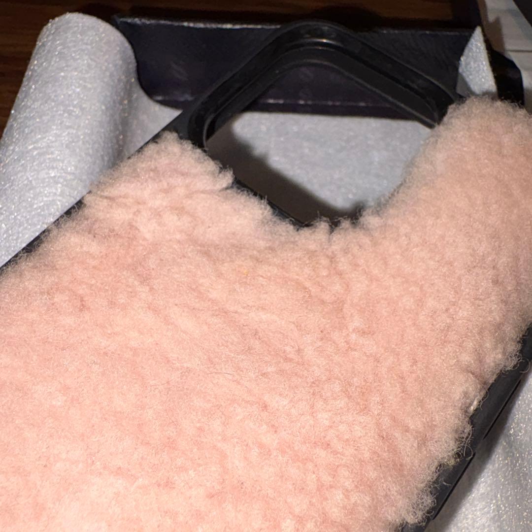 PRADA シアリング iPhone 13 Pro用カバー