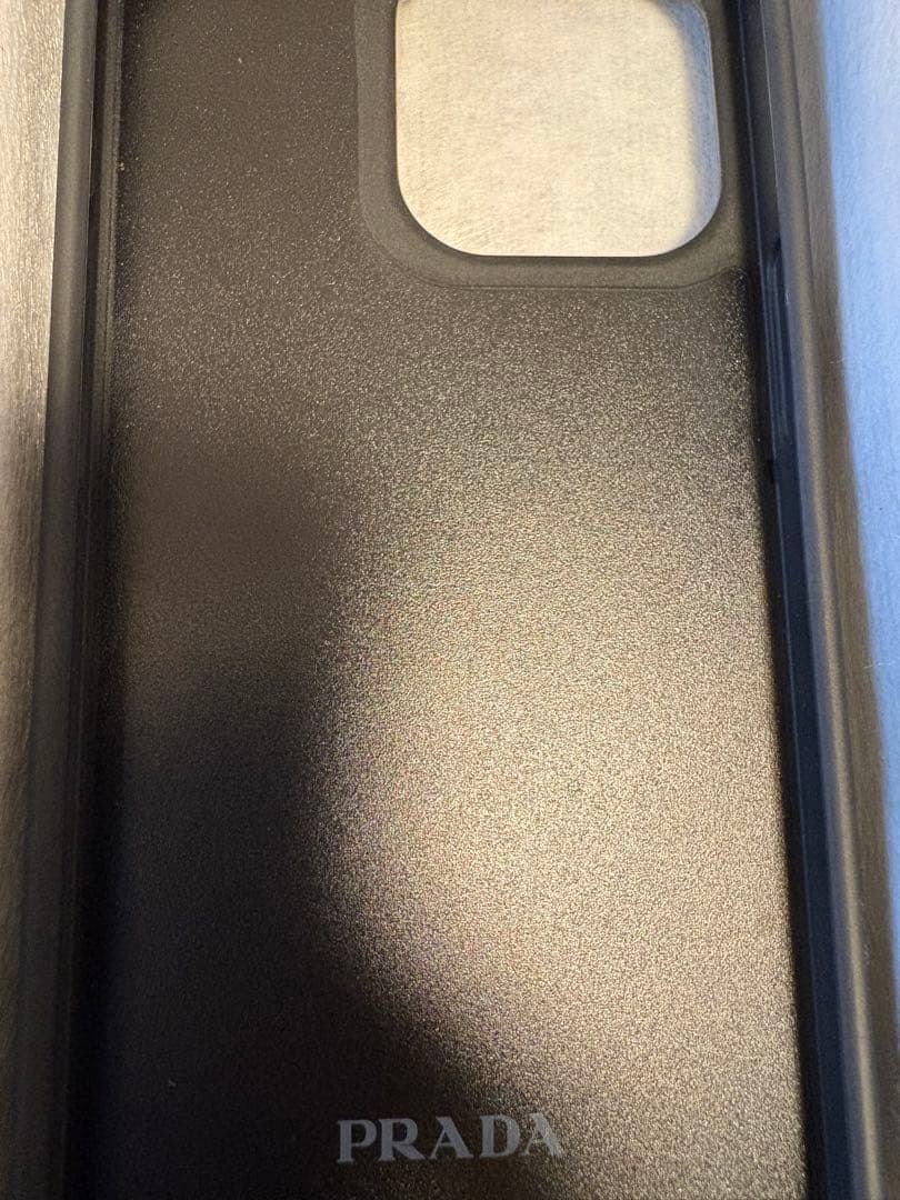 PRADA シアリング iPhone 13 Pro用カバー