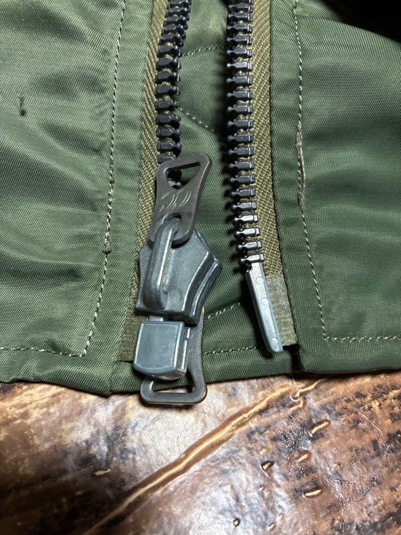 バズリクソンズ　ma-1 サイズs