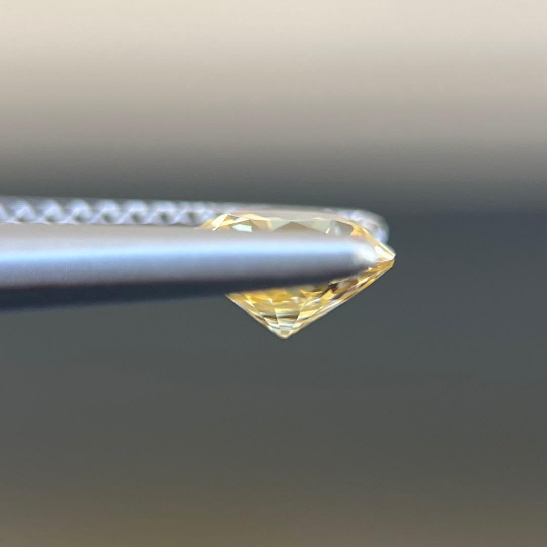 スリランカ産非加熱天然イエローサファイアルース