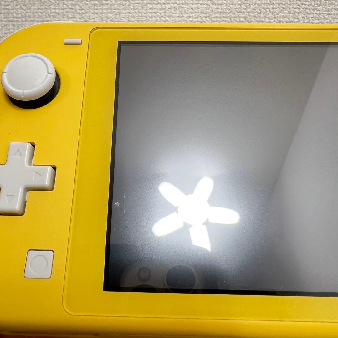 ひ*ん様 スイッチライト SwitchLite イエロー 本体 2020年製 完