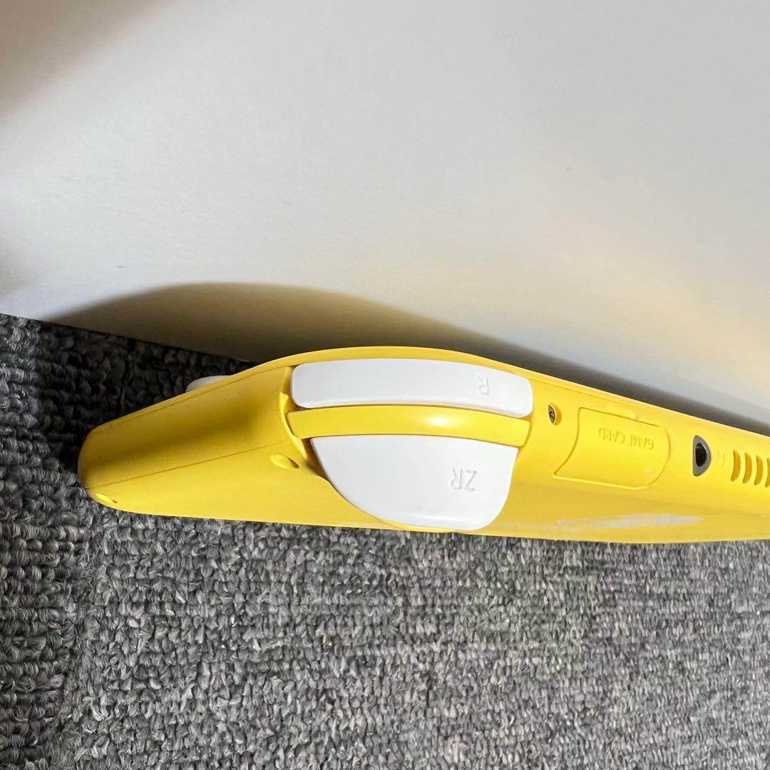 ひ*ん様 スイッチライト SwitchLite イエロー 本体 2020年製 完