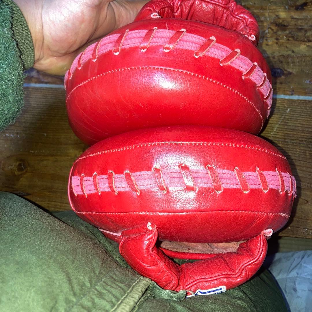 MMA MARTIAL WORLD パンチングミット 赤黒