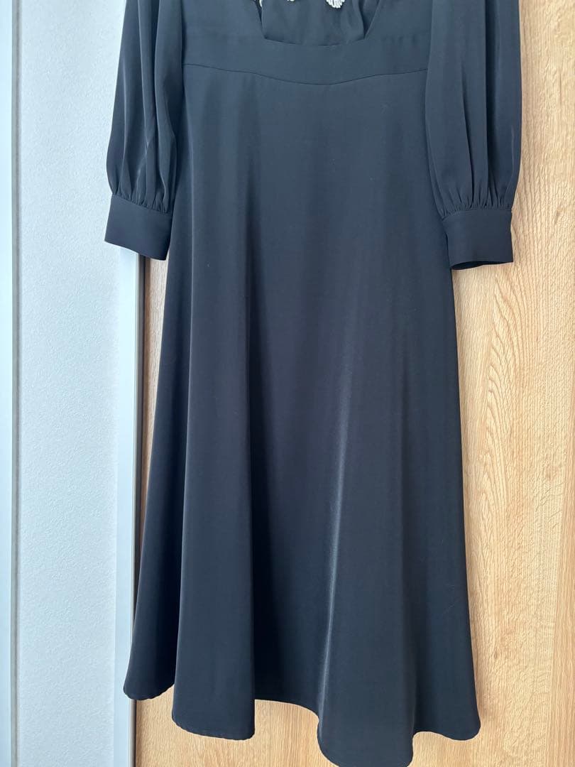 ワンピース Herlipto Le Grand Midi Dress