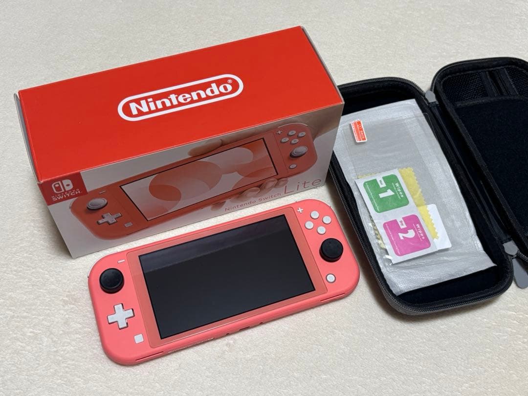 【箱・保護ケース付】Nintendo Switch Lite コーラル本体