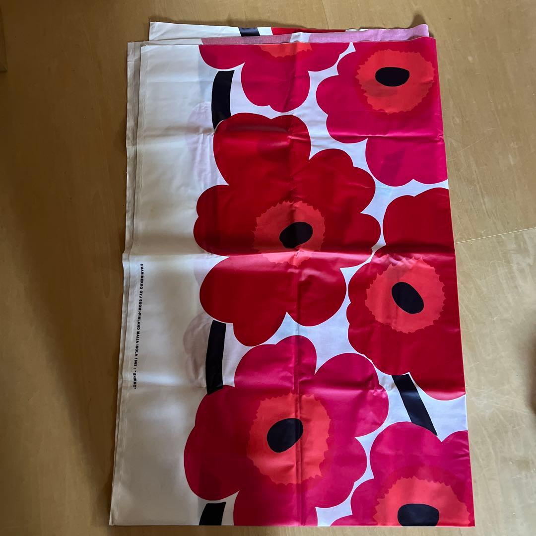 marimekko テーブルクロス　ウニッコ