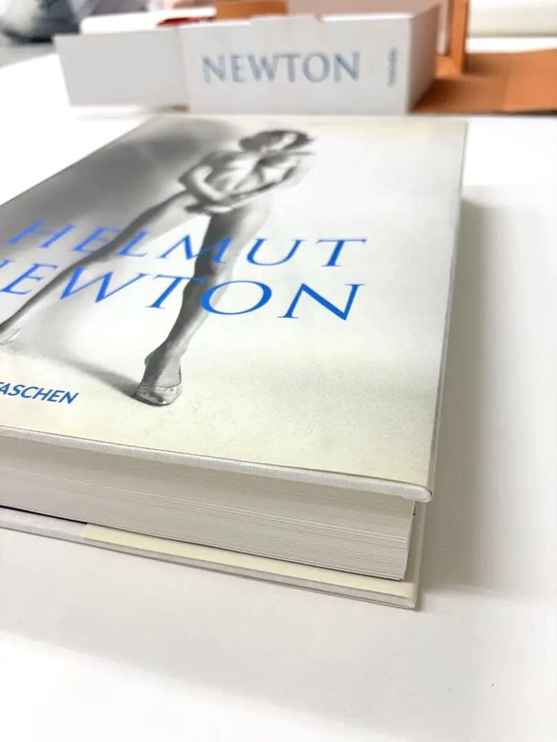 HELMUT NEWTON SUMO ヘルムート・ニュートン 大判 写真集