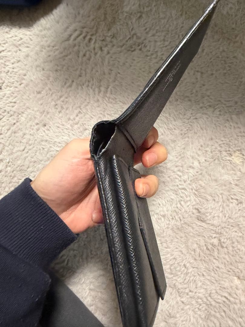 ルイ・ヴィトン ブラック 二つ折り財布