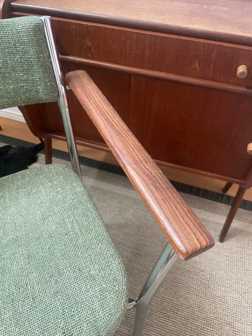 アンティークポストモダンAntocks Lairn アームチェア