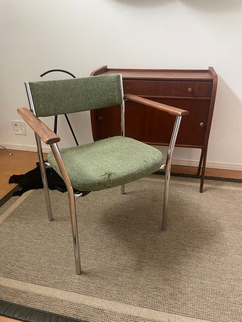 アンティークポストモダンAntocks Lairn アームチェア