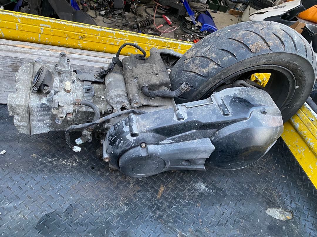 スカイウェイブ250S CJ44A 実働エンジン(ホイールは付きません