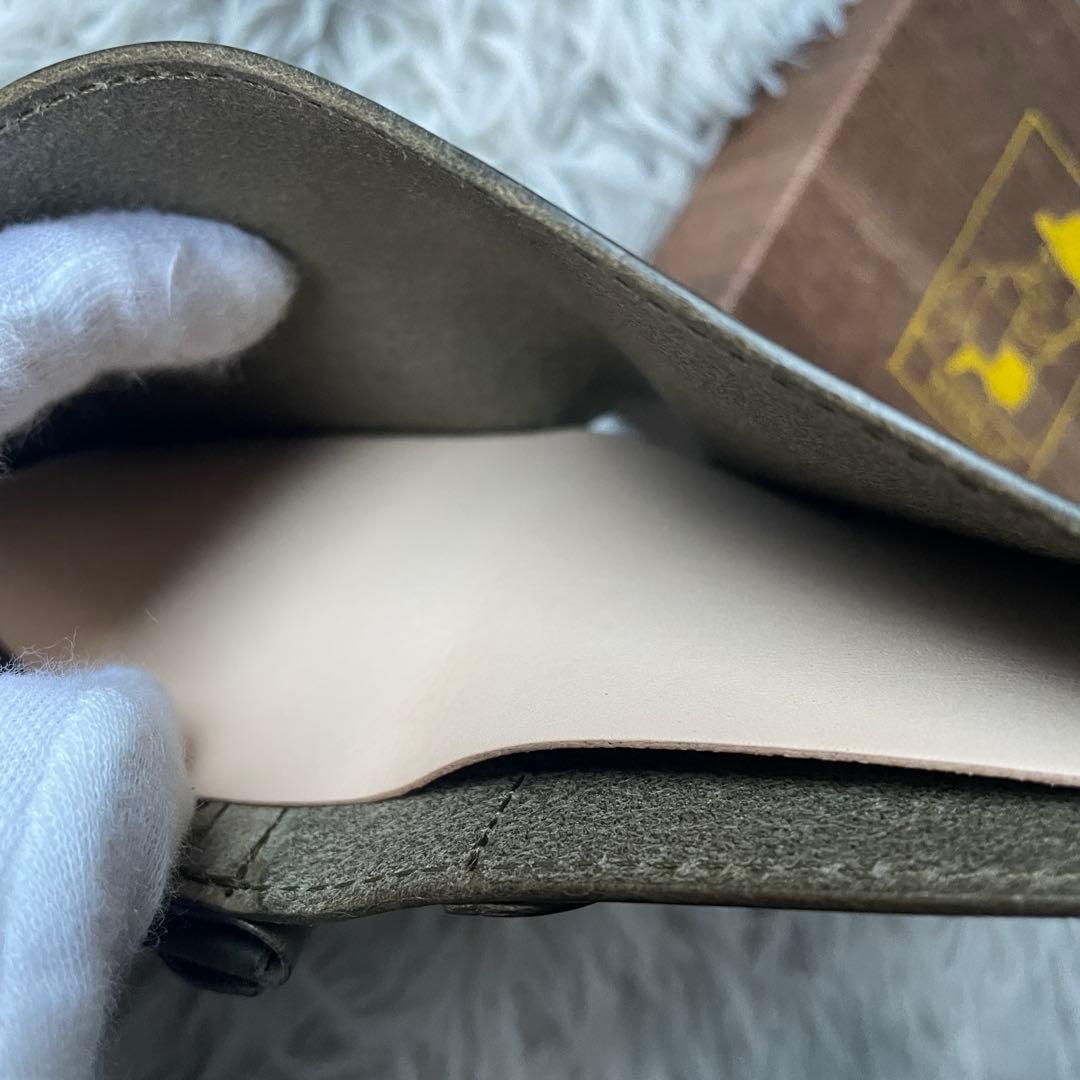 【未使用レベル】ビアベリー ハッチバック 財布 プエブロレザー