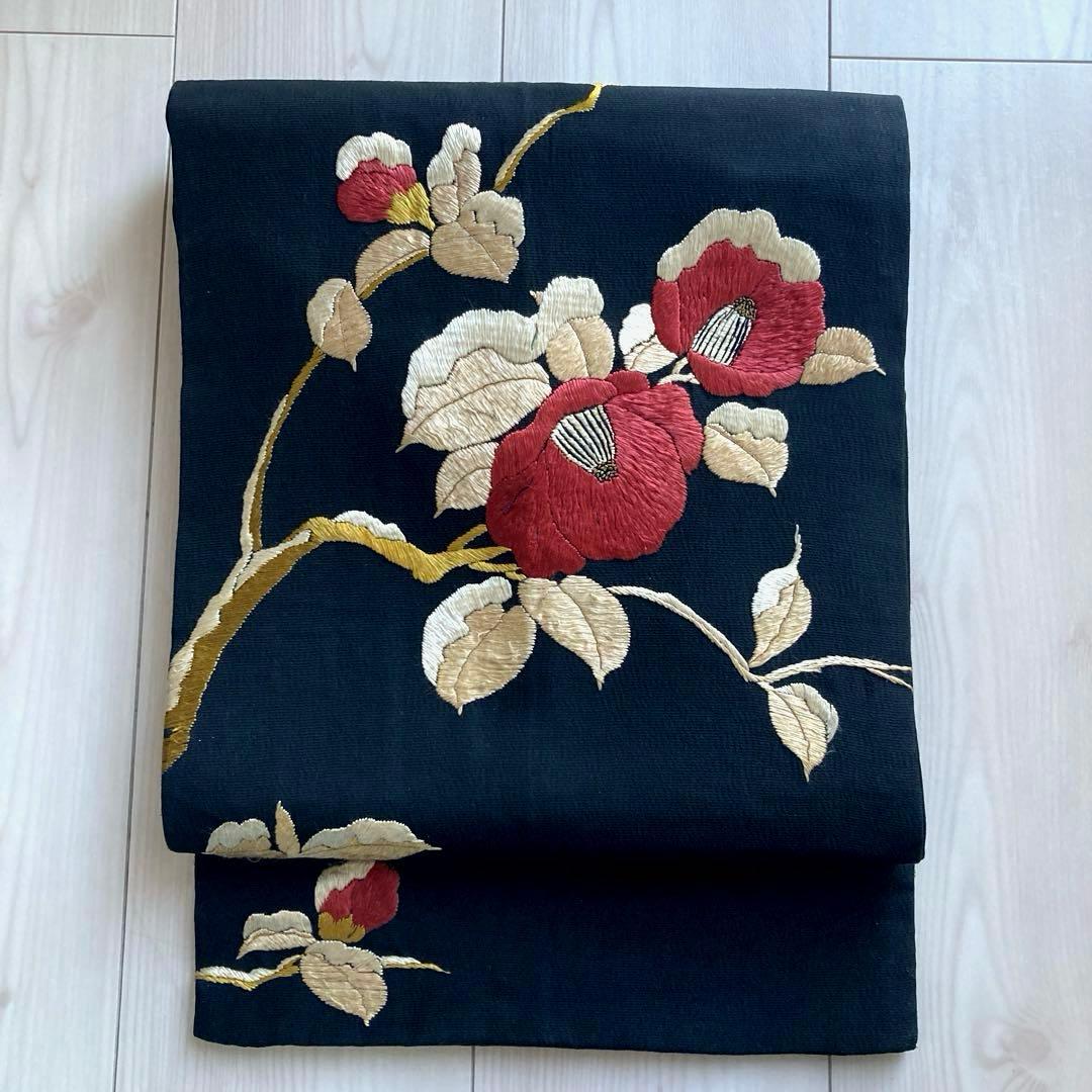 アンティーク名古屋帯　つばき・椿の刺繍　大正ロマン　上質　正絹　N7-30