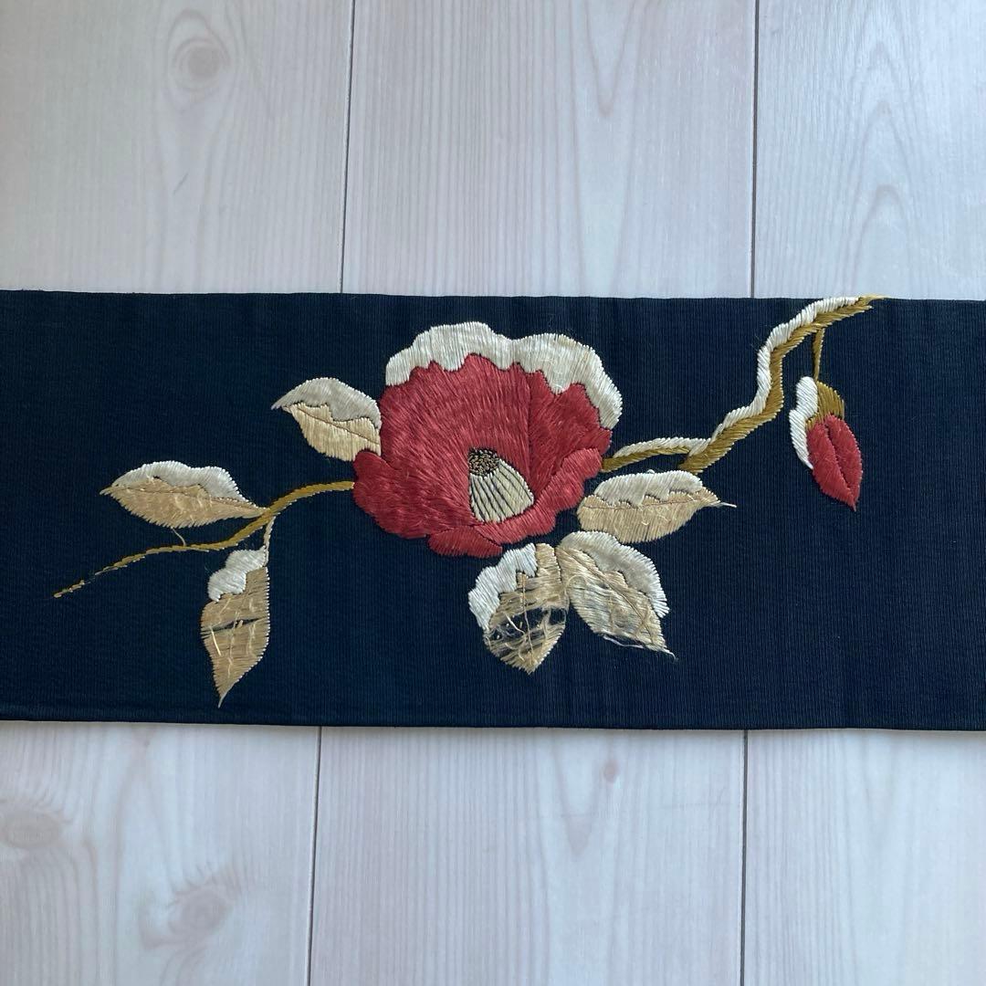 アンティーク名古屋帯　つばき・椿の刺繍　大正ロマン　上質　正絹　N7-30