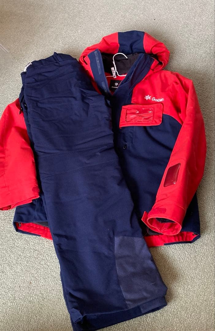 ゴールドウィン　スキーウェア 赤/紺　上下セット　XS