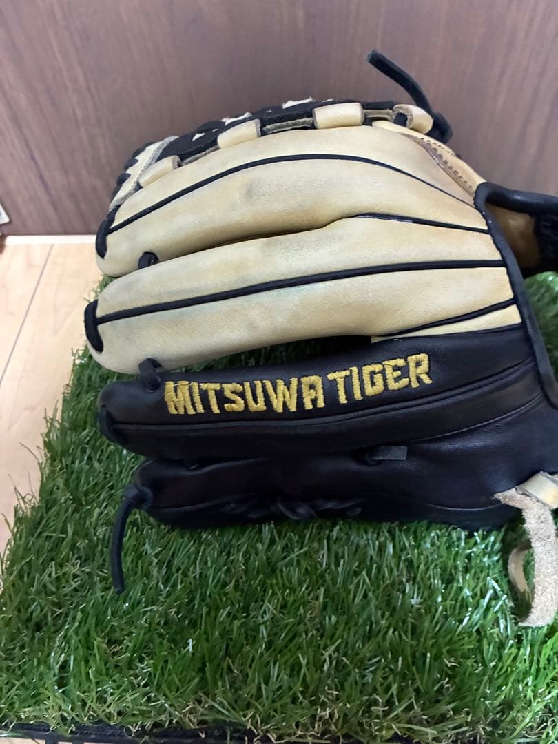 MITSUWA TIGER 軟式内野手グラブ　湯もみ型つけ済み