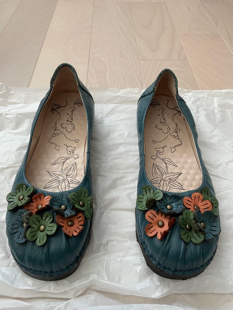 美品　エスタシオン　シューズ