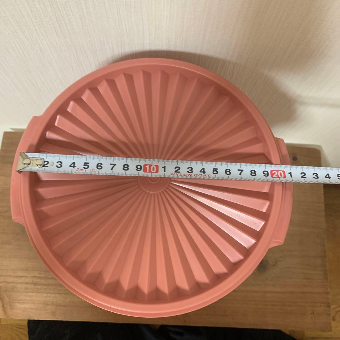 TAPPERWARE サーモンピンク