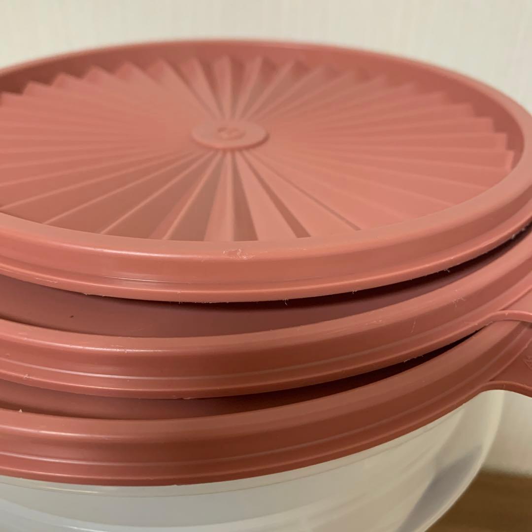 TAPPERWARE サーモンピンク