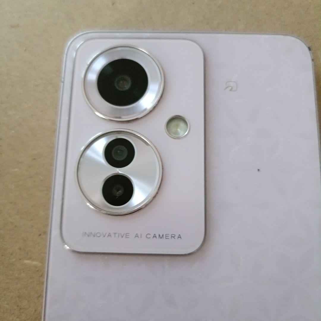 Oppo AIカメラ ホワイトスマートフォン