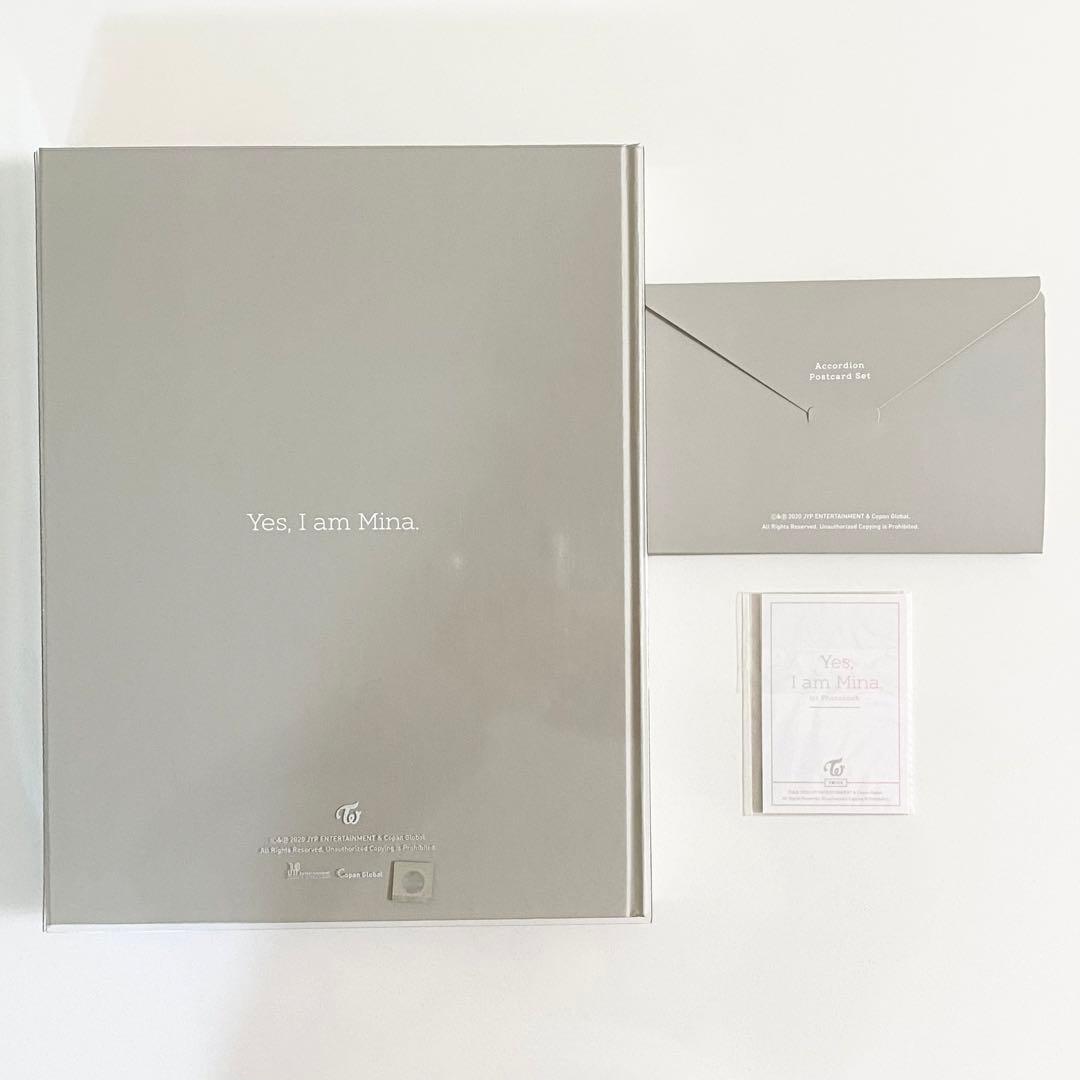 Yes, I am Mina: 1ST PHOTOBOOK＜Gray Ver＞