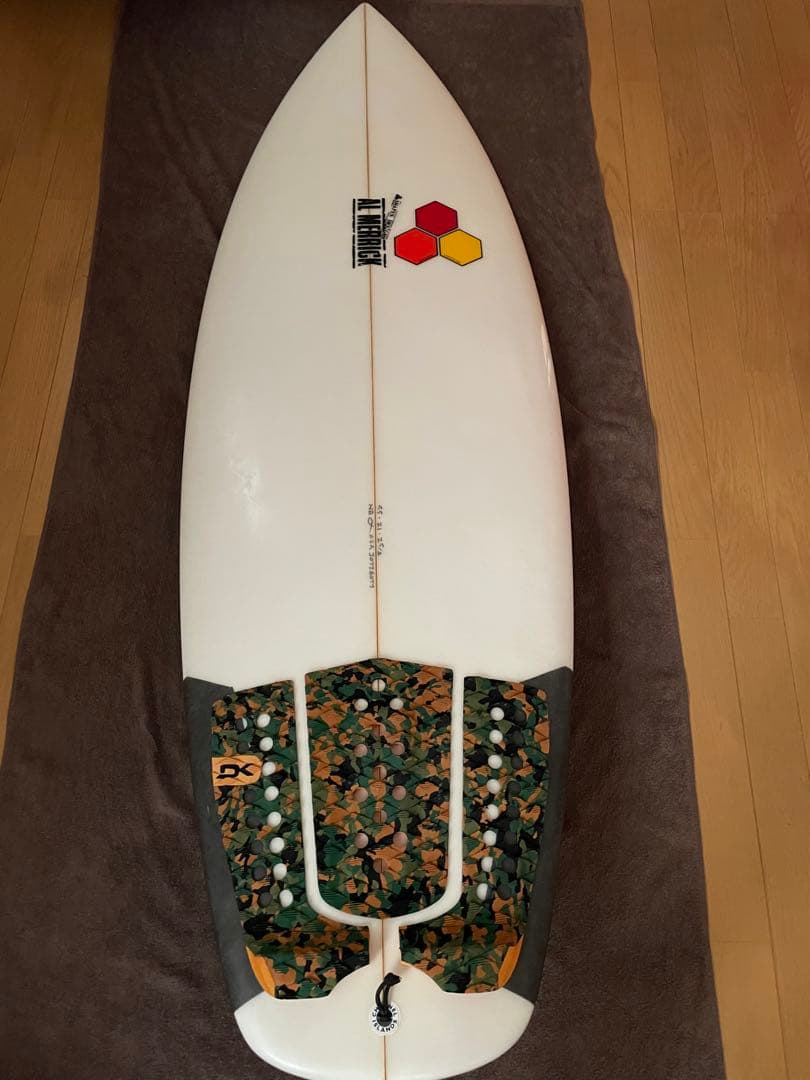 CHANNEL S アルメリックTHE NECK BEARD