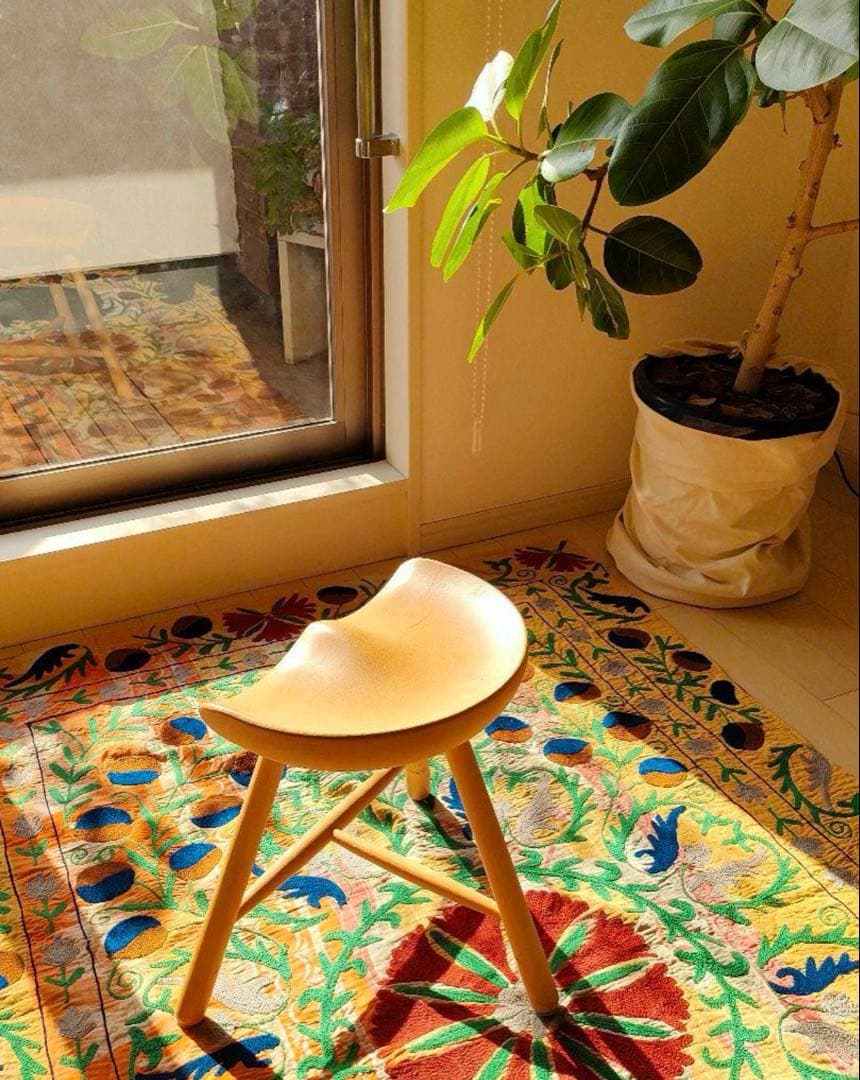 スザニ刺繍　ラリーキルト インド刺繍　マルチカバー