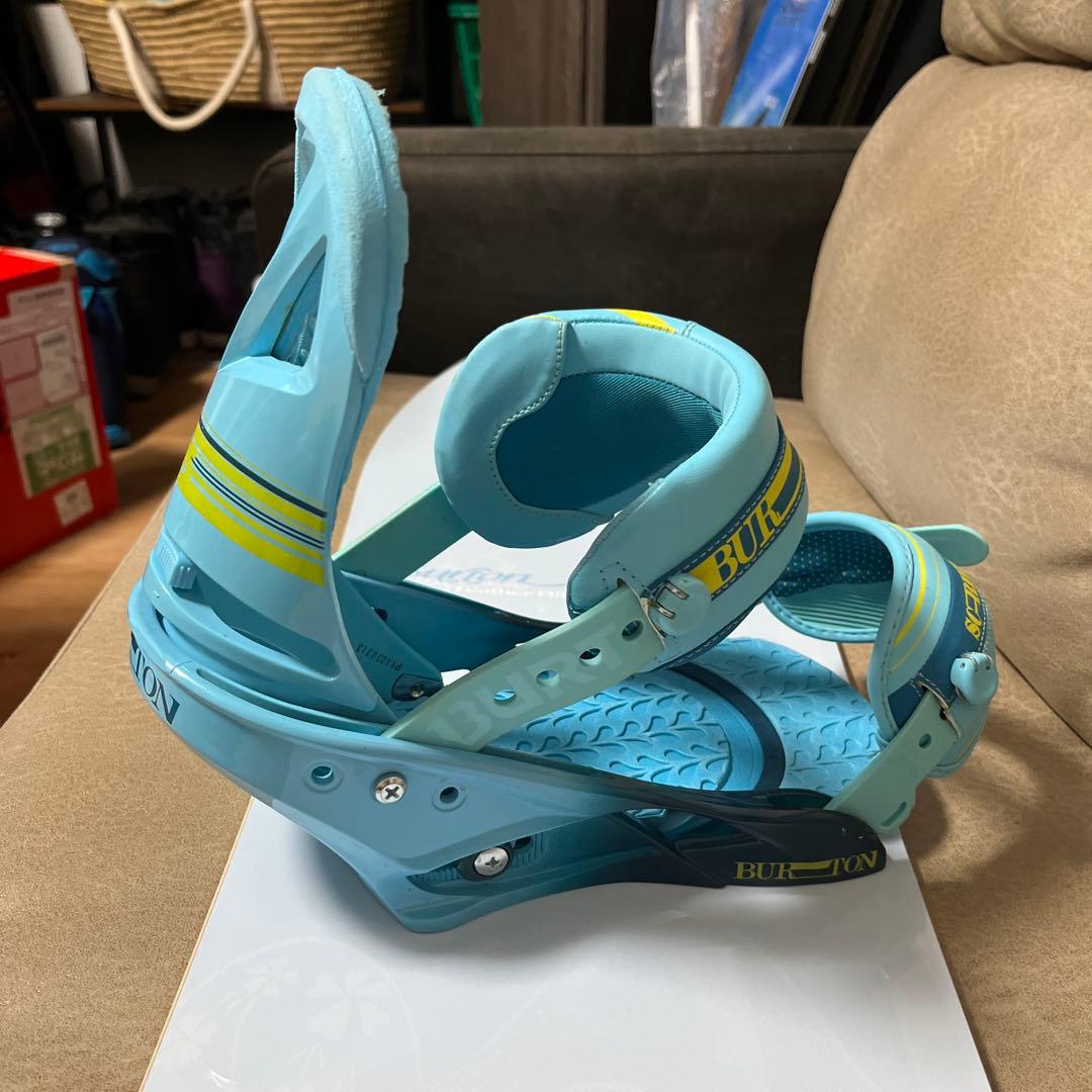 BURTON FEATHER 143 × BURTON SCRIBE M