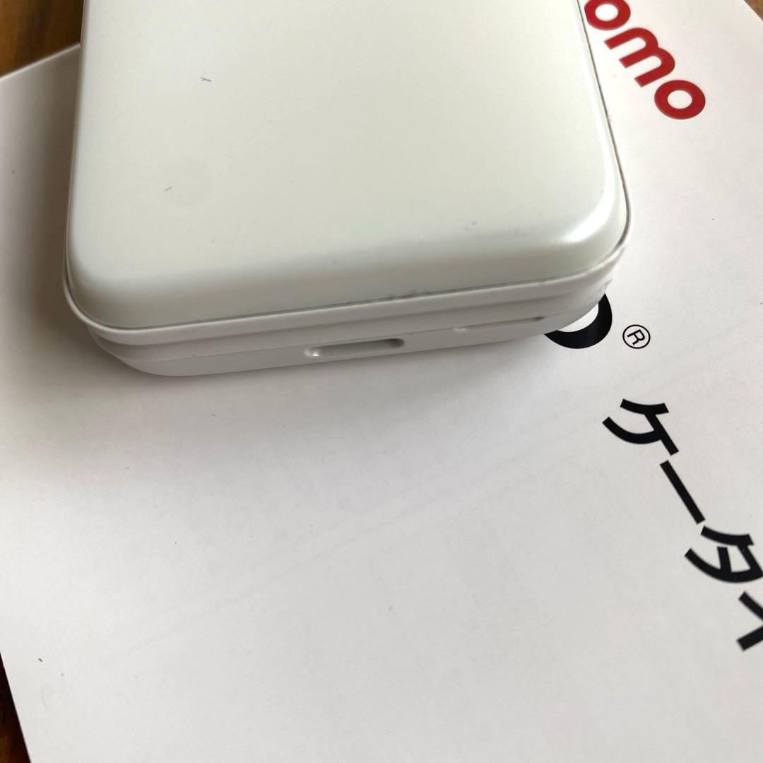 docomo DIGNO KY-42C ホワイト　白