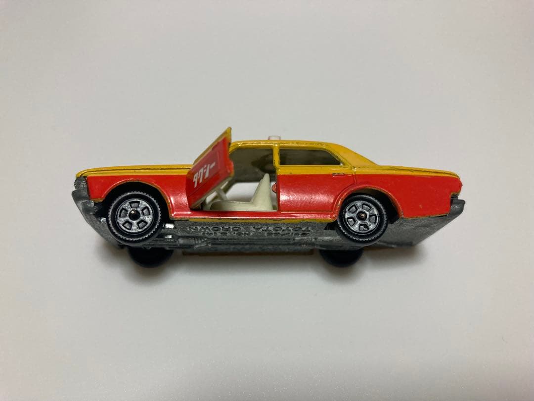 トミカ　日本製　クラウン　タクシー　1Aホイール　色指定箱　当時物