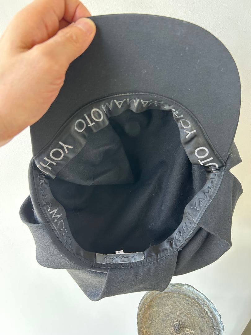 ヨウジヤマモトプールオム　黒　キャスケット