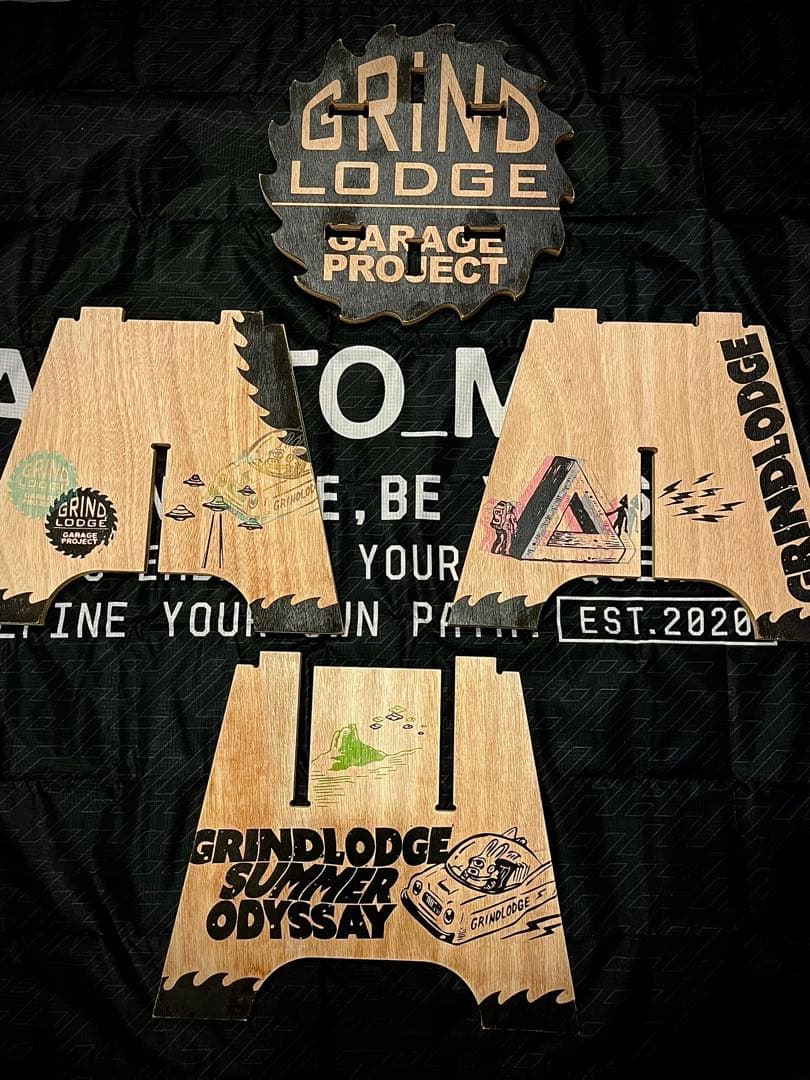 GRINDLODGE スツール