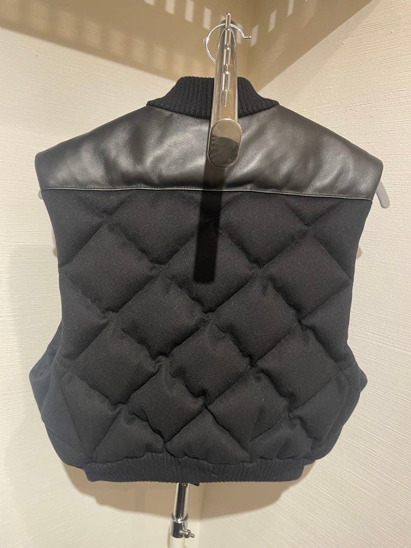 【新品未使用】エルメス ダウンベスト カシミヤ ショート アウター