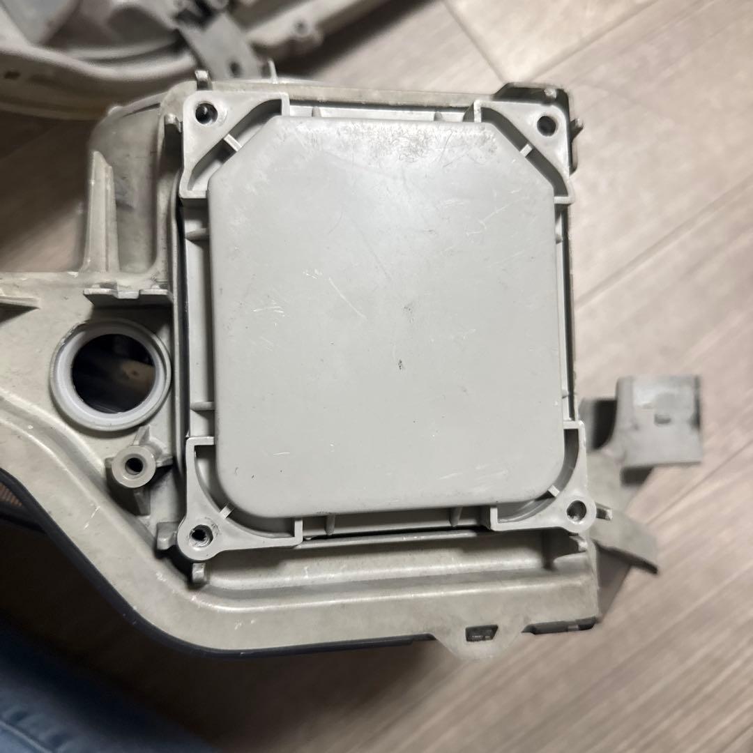 ハイエース 3型 純正 ヘッドライト 左右 割れなし