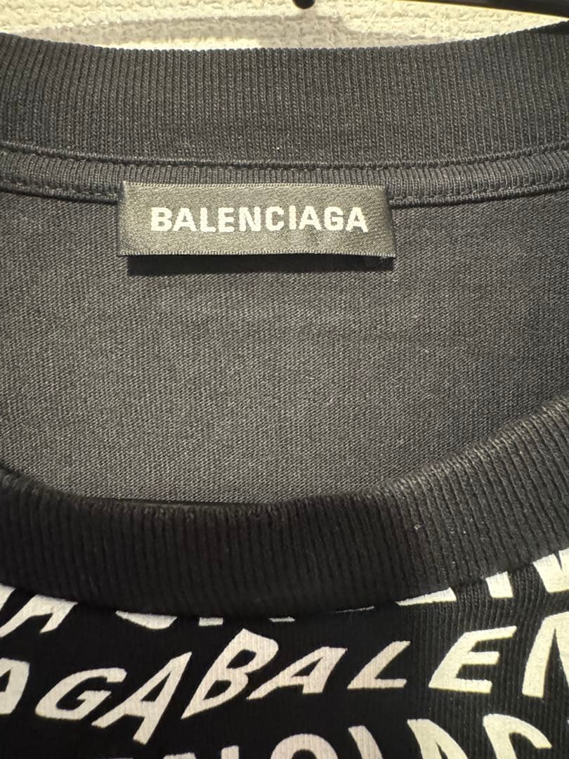 美品　正規品 バレンシアガ ロゴ総柄 オーバーサイズ　ロンtトレーナーM