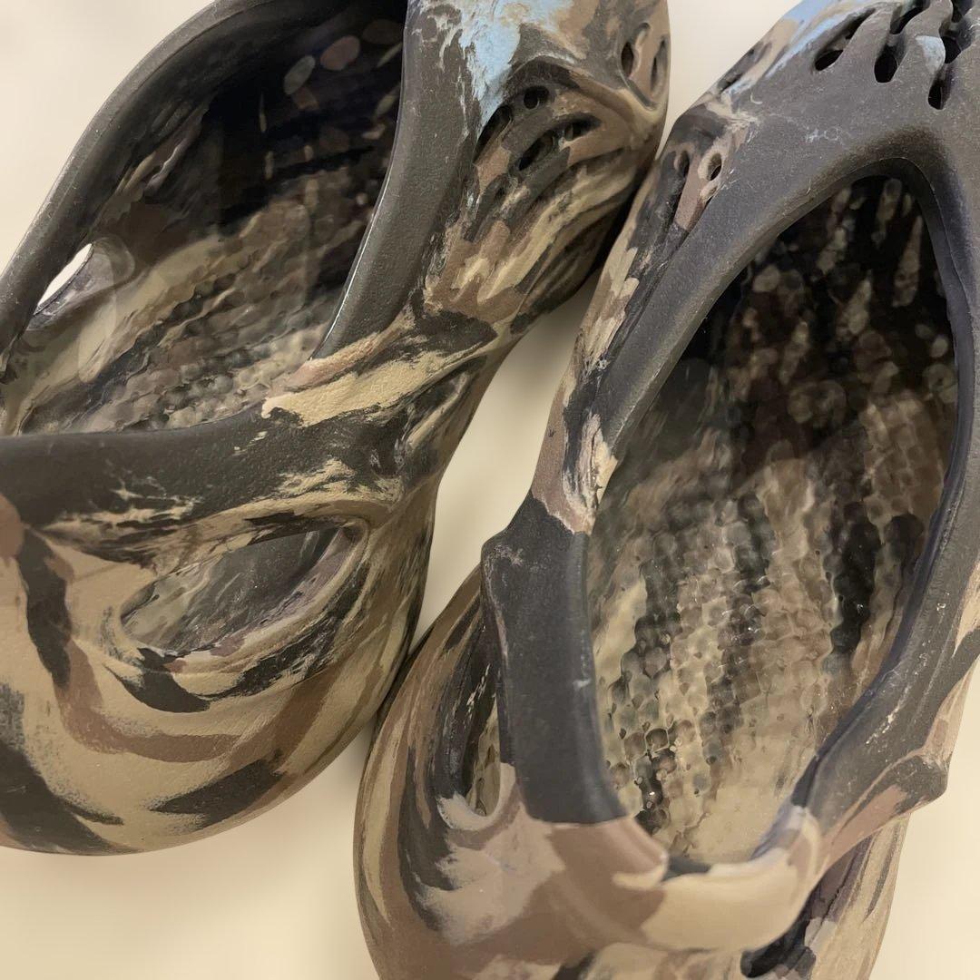 [アディダス] YEEZY FOAM RUNNER MX CINDER