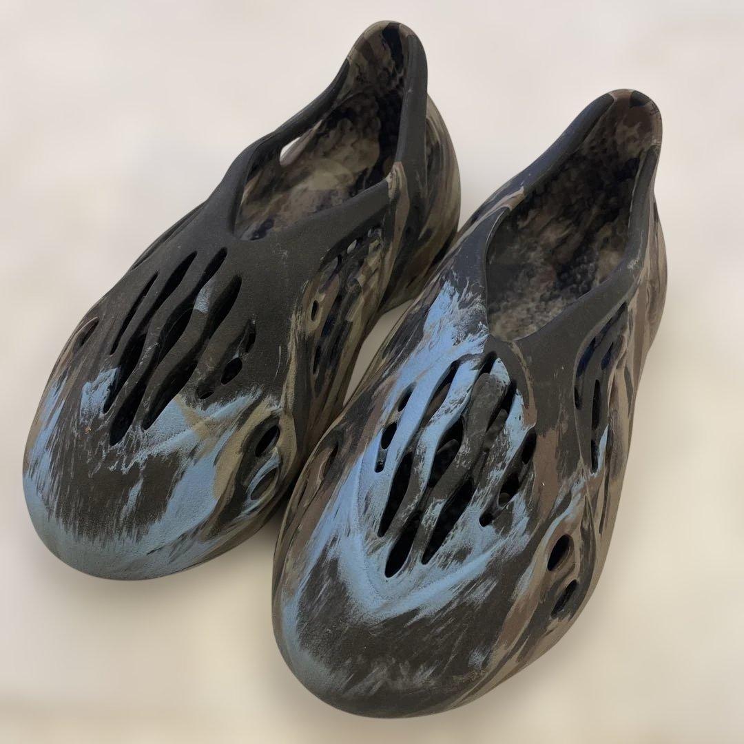 [アディダス] YEEZY FOAM RUNNER MX CINDER