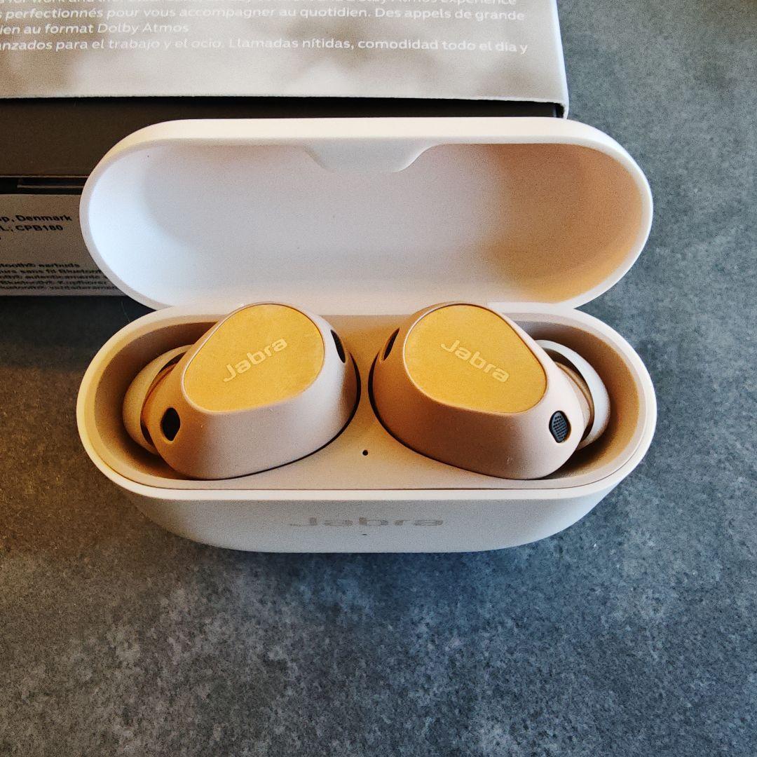 Jabra Elite 10 付属品あり