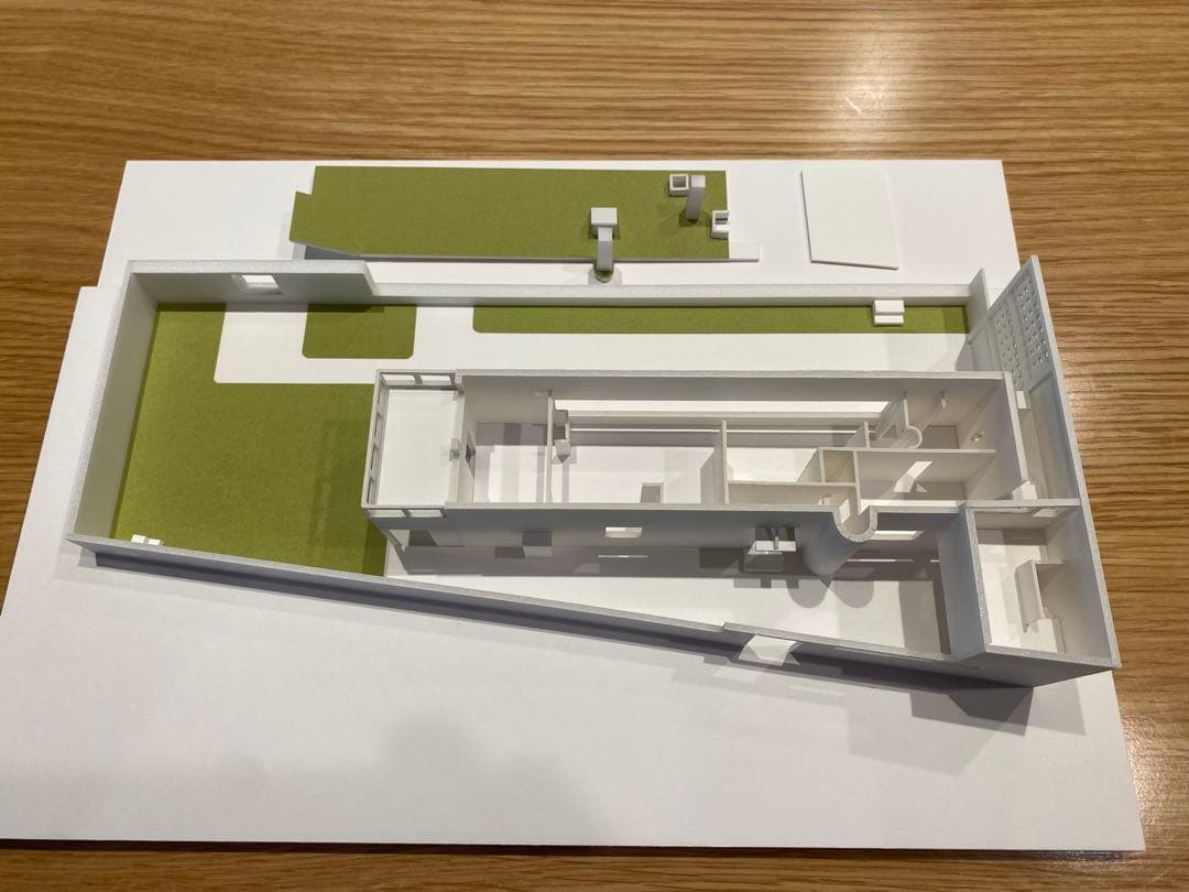 模型　ル・コルビュジエ　母の家　小さな家　1/100