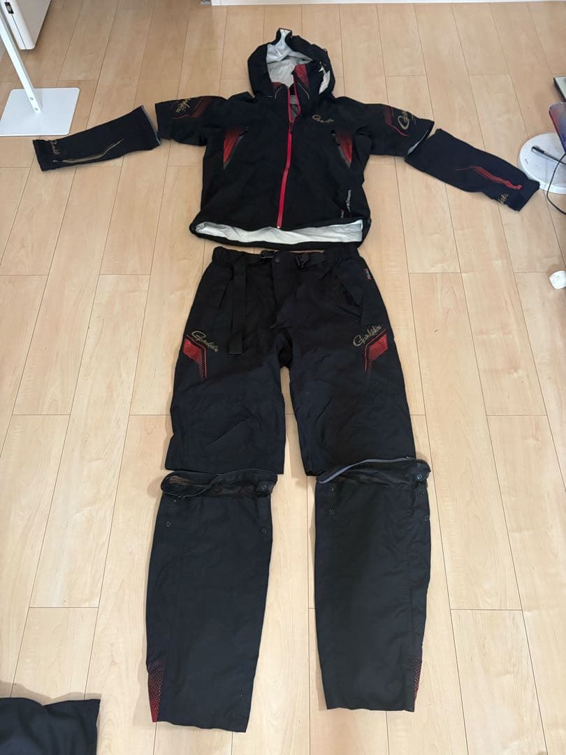 がまかつレインウェア ジャケットとパンツセット 黒/赤　サイズLL