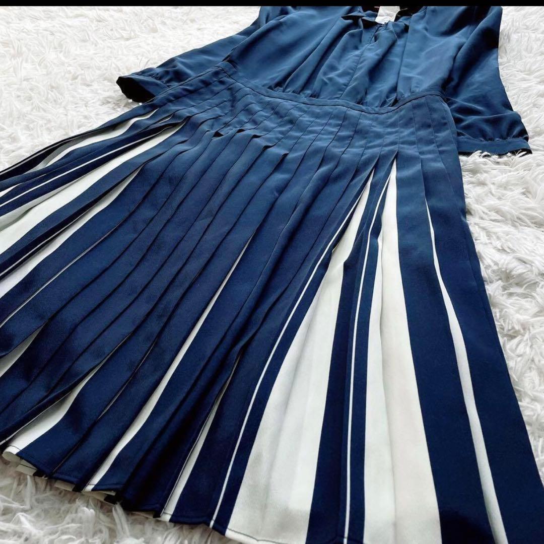 MAXMARA　ひざ丈ワンピースプリーツネイビー42大きいサイズ