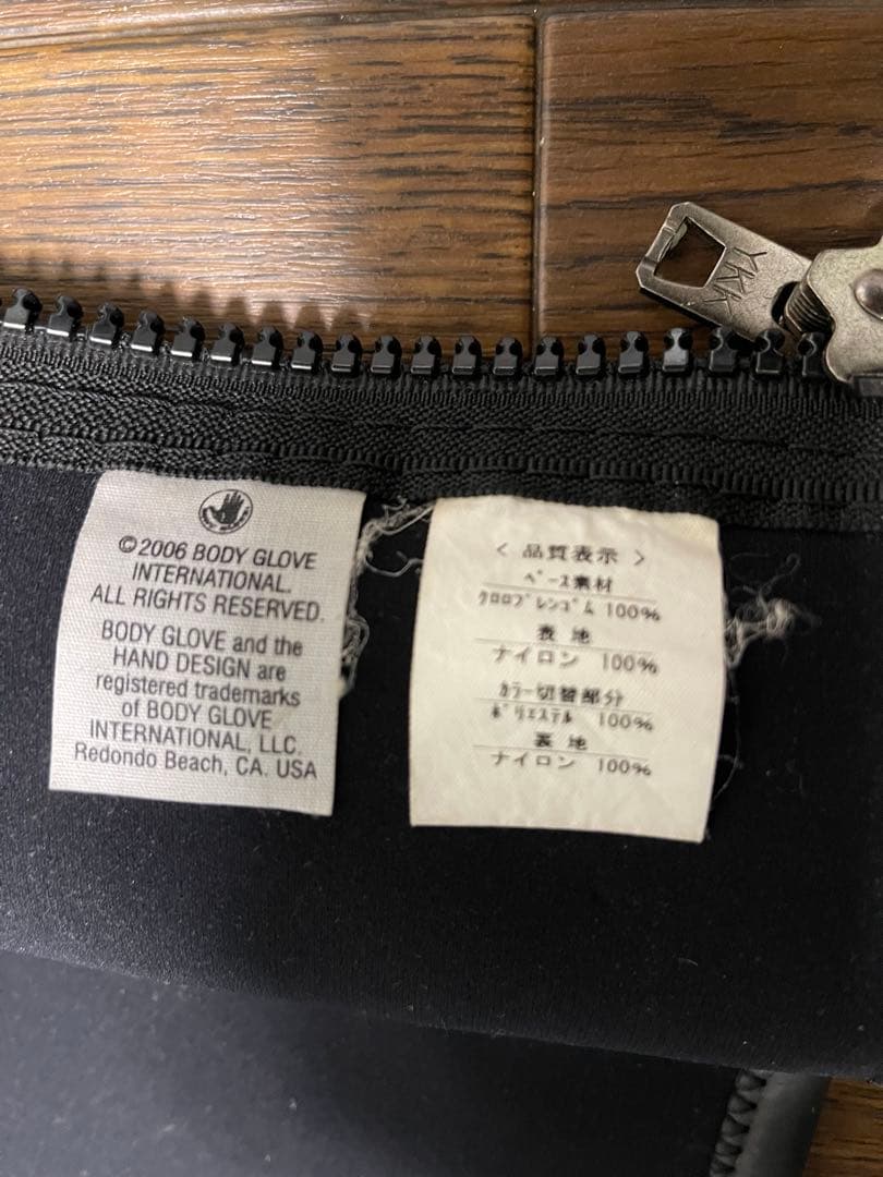 BODY GLOVE ウェットスーツベスト 黒 赤