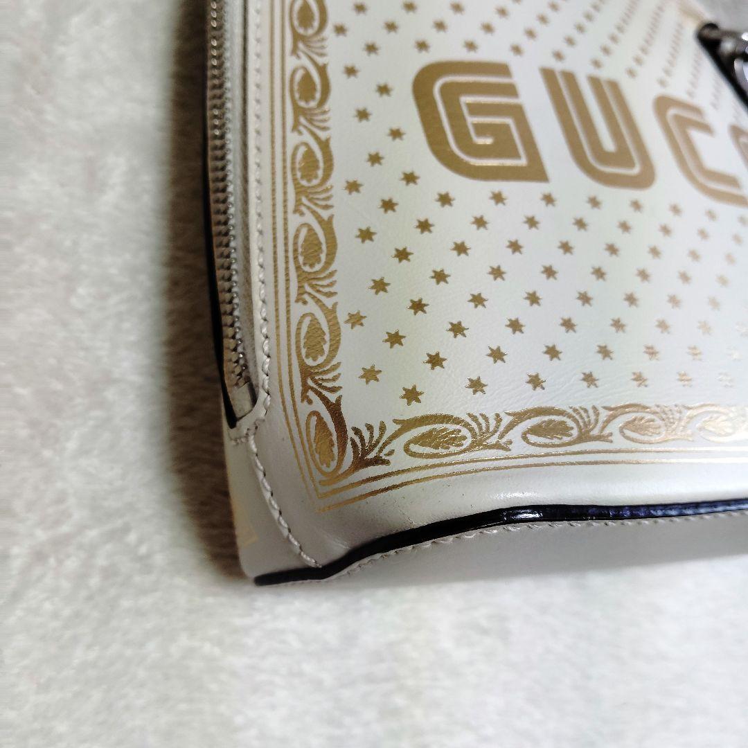 グッチ　セガコラボ　ショルダーバッグ　ミニバッグ　GUCCY　ホワイト　ゴールド